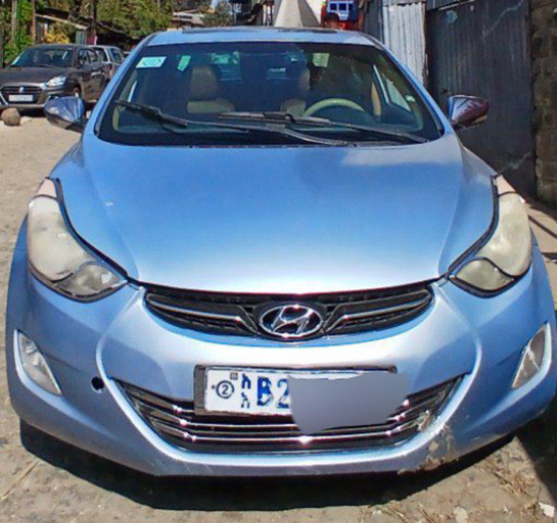 2012 Model-Hyundai Elantra