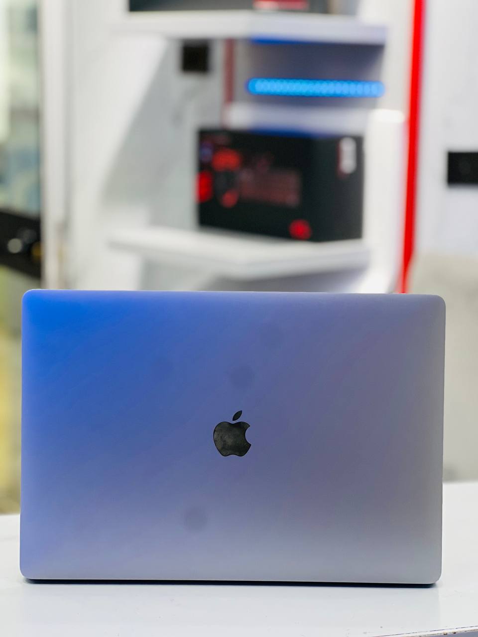 MacBook Pro 2017 Core i7 Laptop