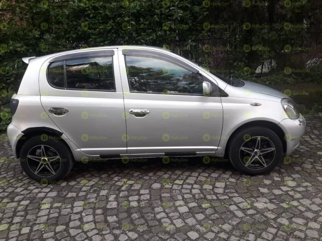 2001 Model-Toyota Vitz