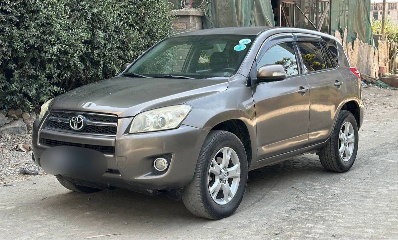 2009 Model-Toyota Rav4
