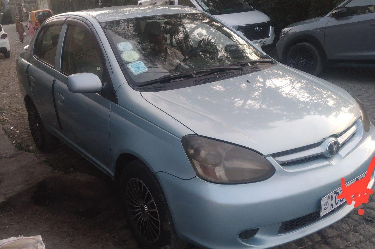 2005 Model-Toyota Platz