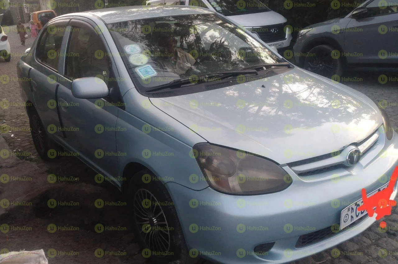 2005 Model-Toyota Platz