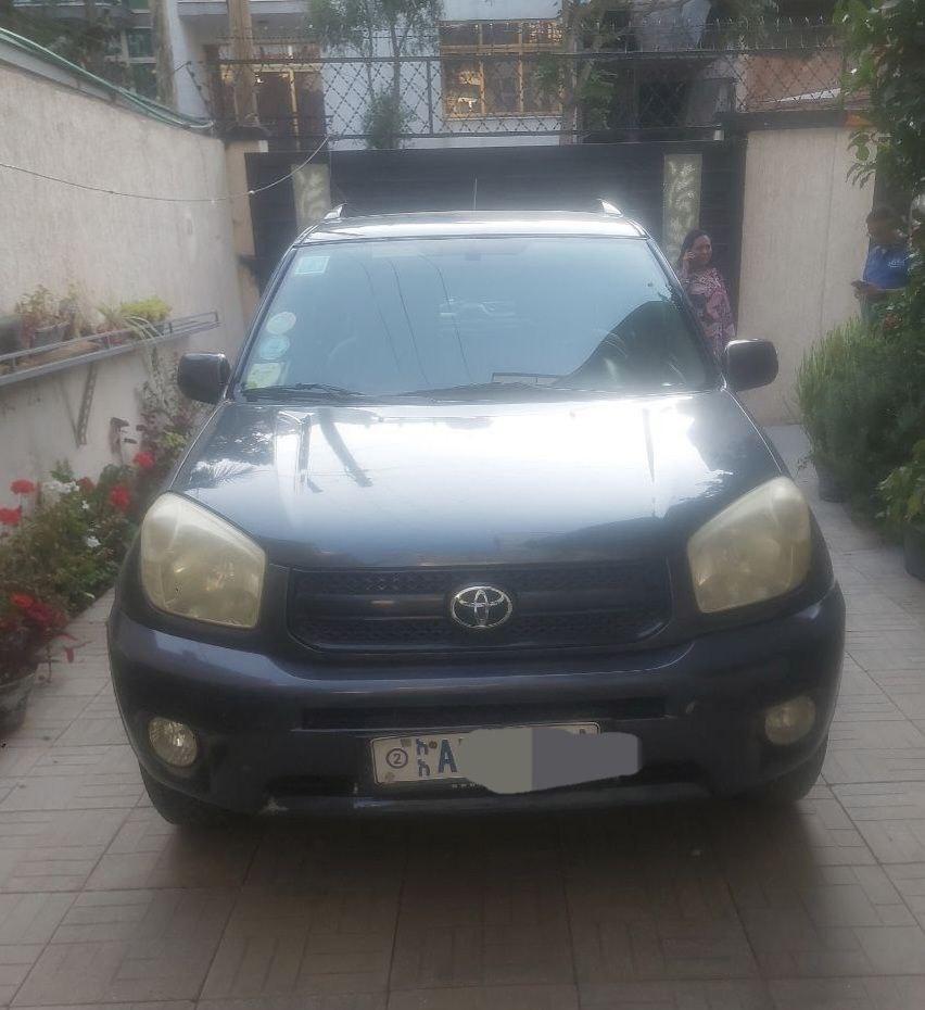 2005 Model-Toyota Rav4