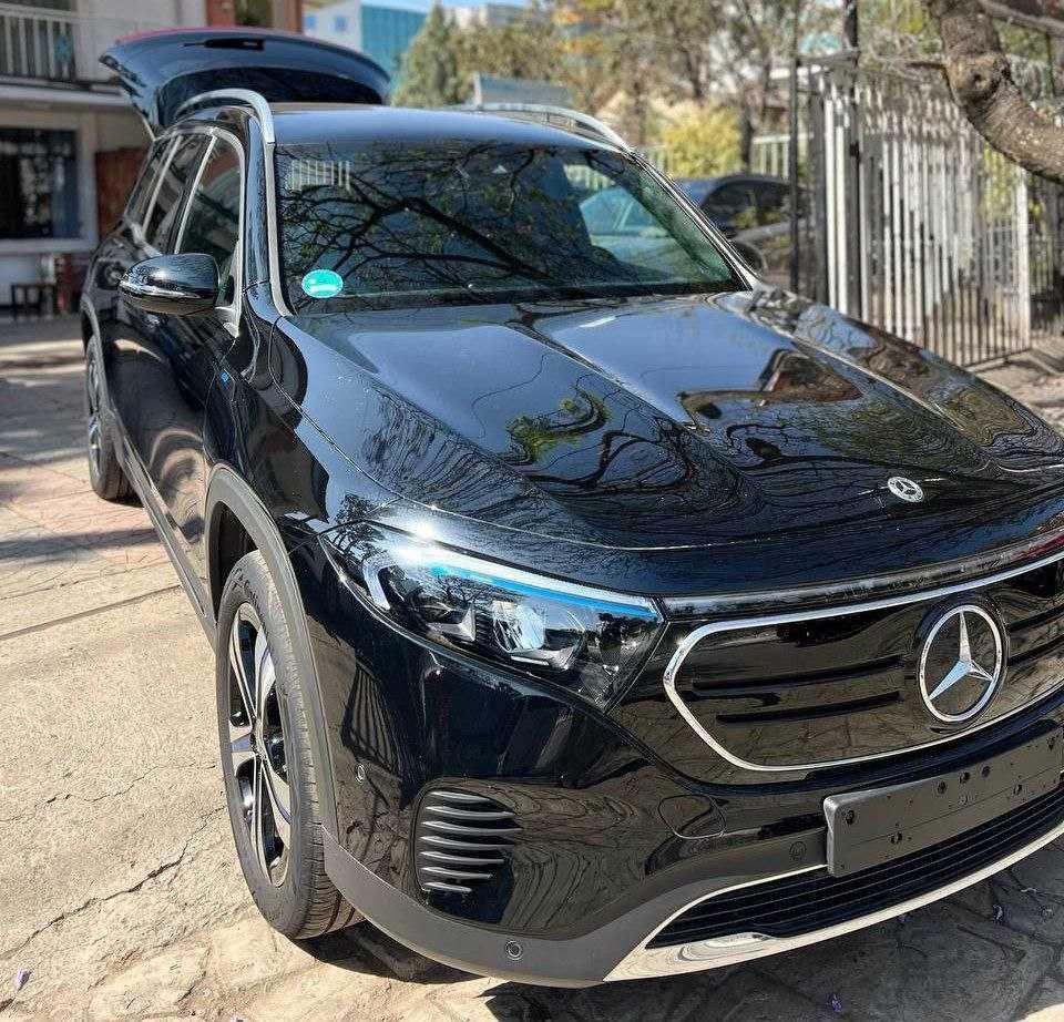 2023 Model-Mercedes-Benz EQB 300 EV