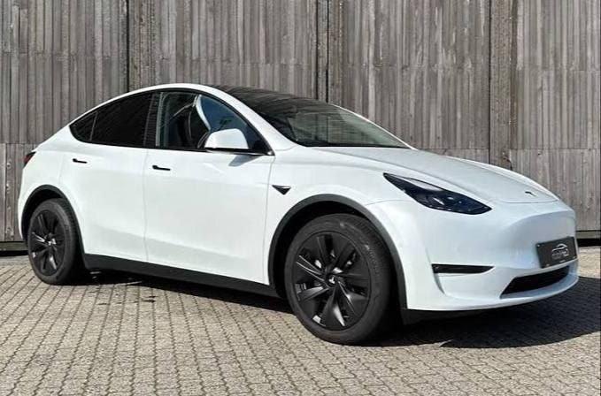 2024 Model-Tesla Y