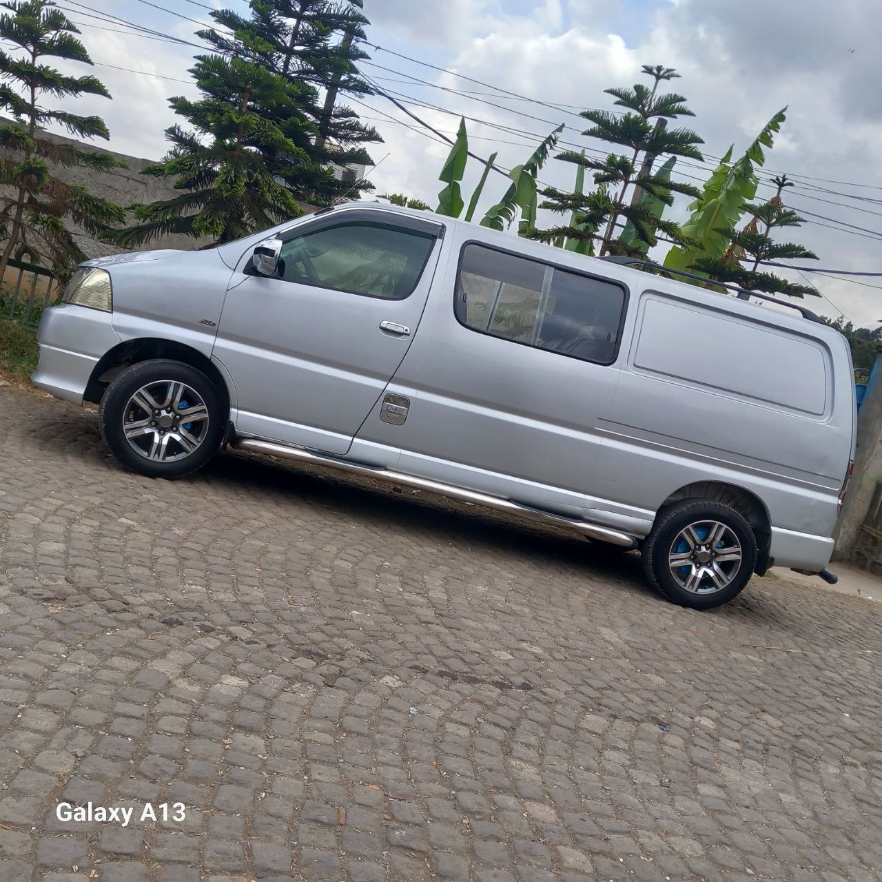2011 Model-Toyota Shark Half Van