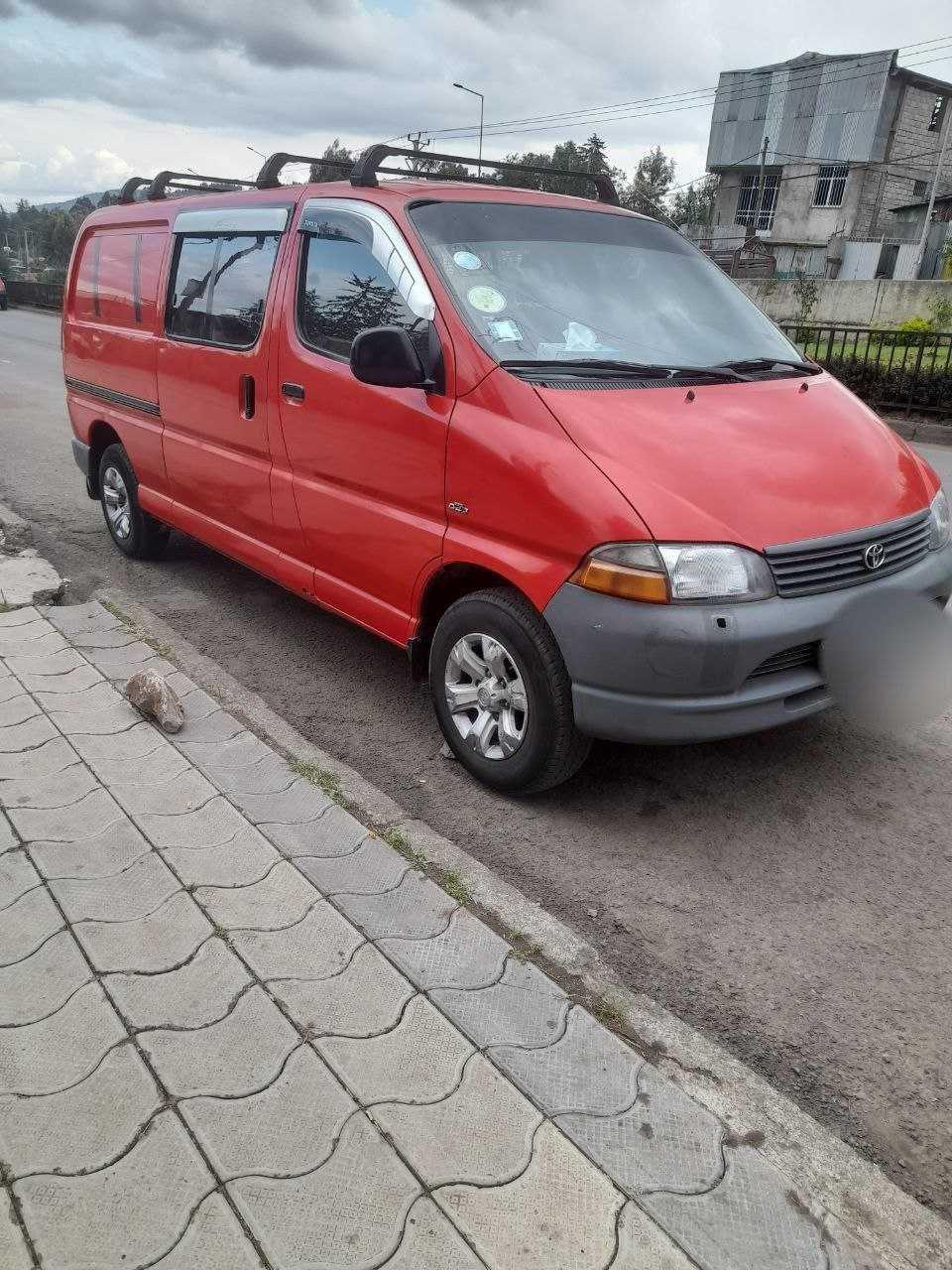 2006 Model-Toyota Hiace Dolphin