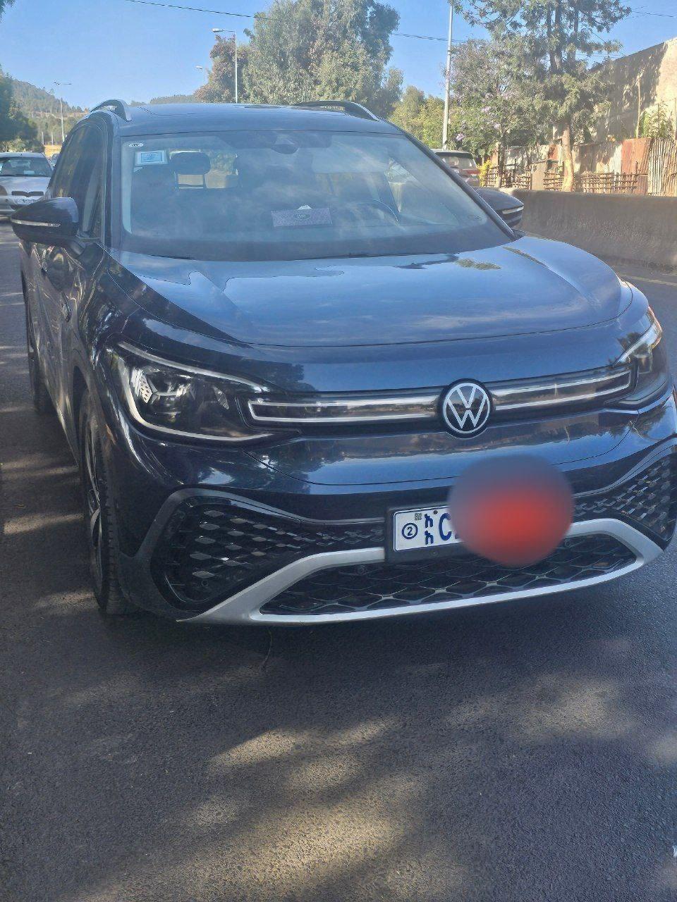 2022 Model-Volkswagen ID.6 Crozz Pro