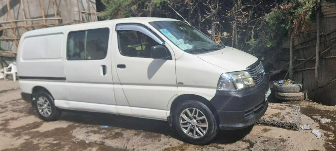 2011 Model-Toyota Dolphin D4D SharK