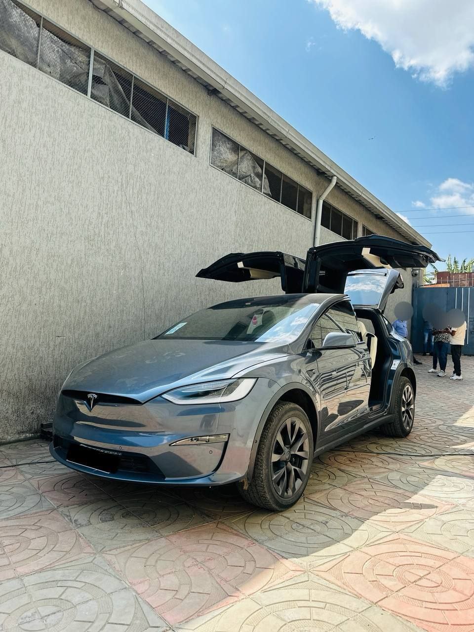 2023 Model-Tesla Model X