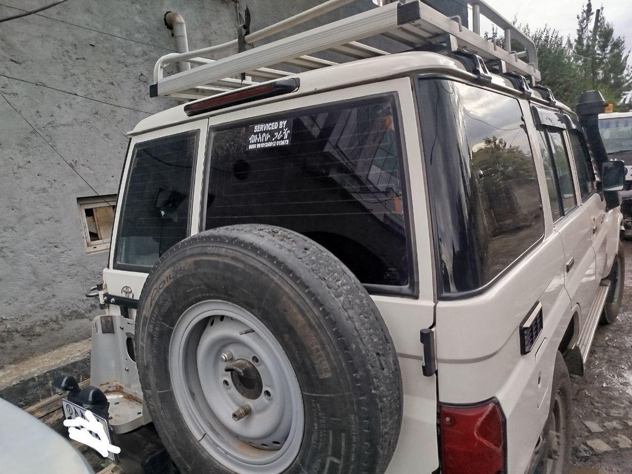 2017 Model-Toyota Mark 2 Landcruiser