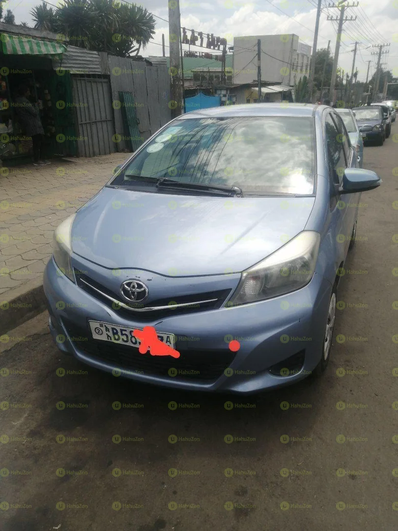 2012 Model-Toyota Yaris Compact