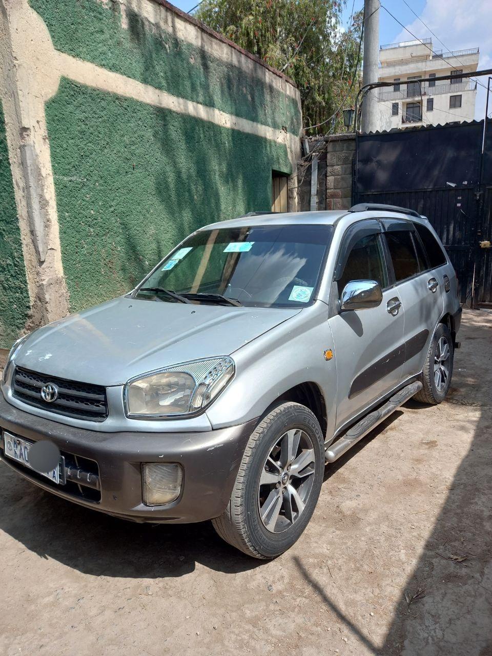 2001 Model-Toyota Rav 4