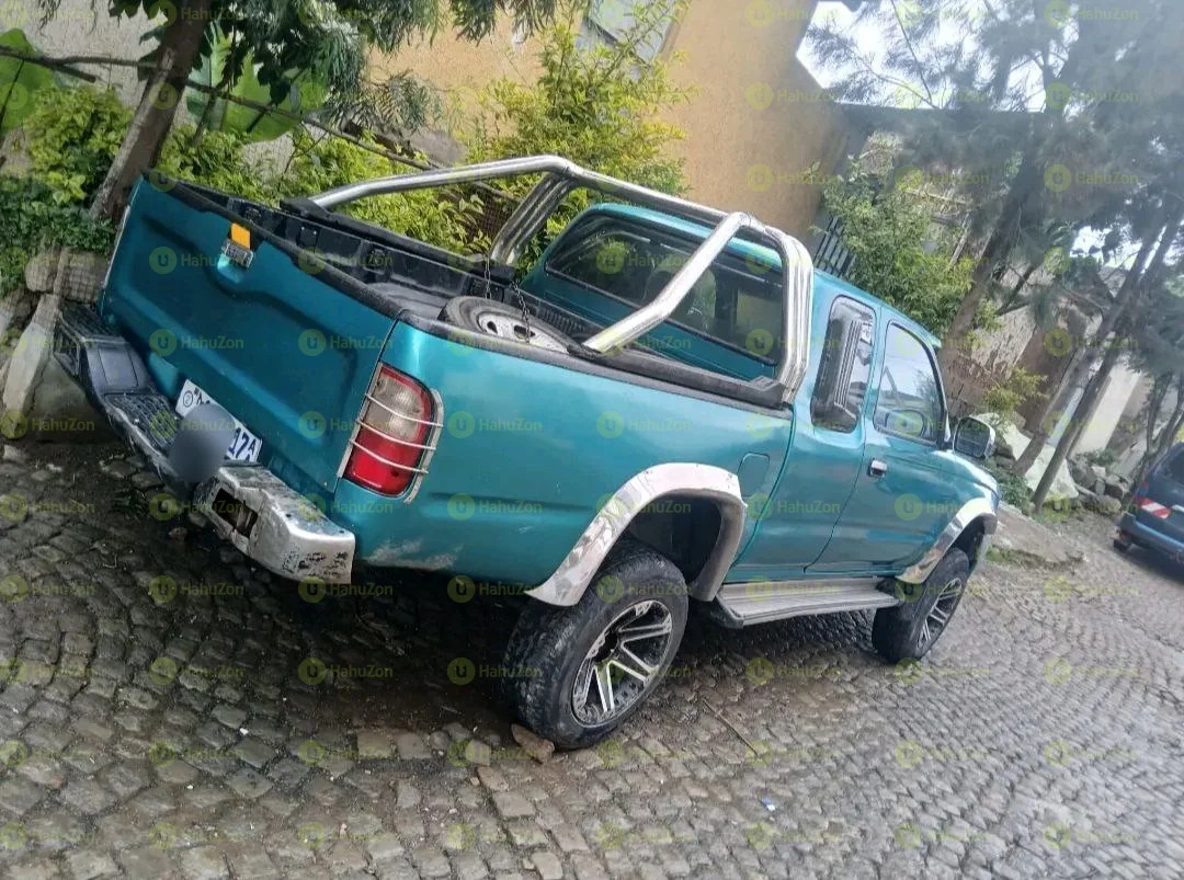2001 Model-Toyota Hilux