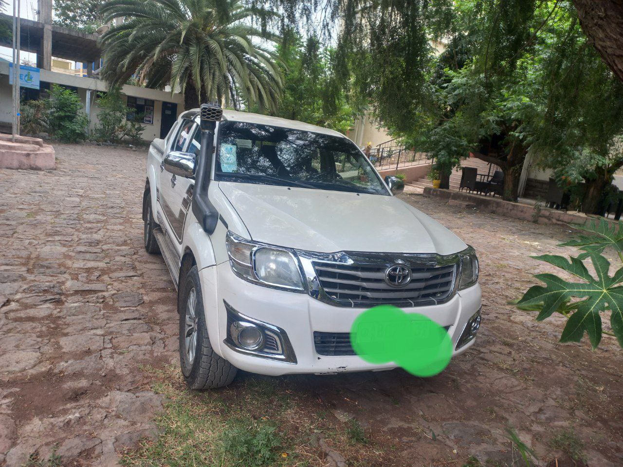 2014 Model-Toyota Hilux Double Cab