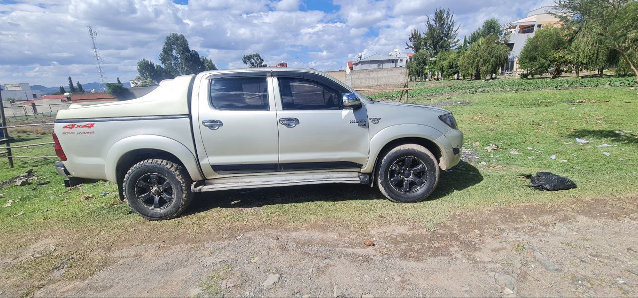 2008 Model-Toyota Hilux