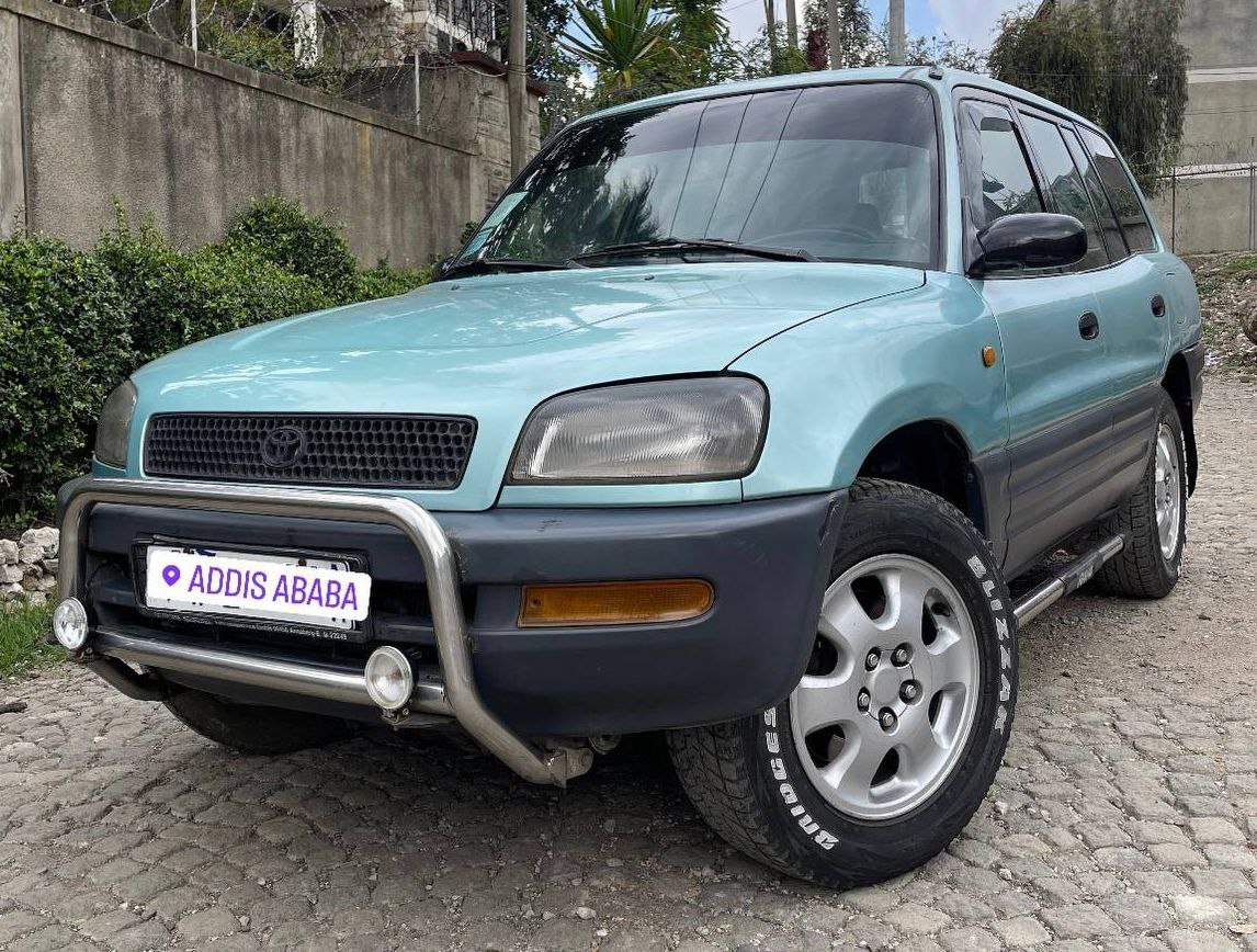 1997 Model-Toyota Rav4
