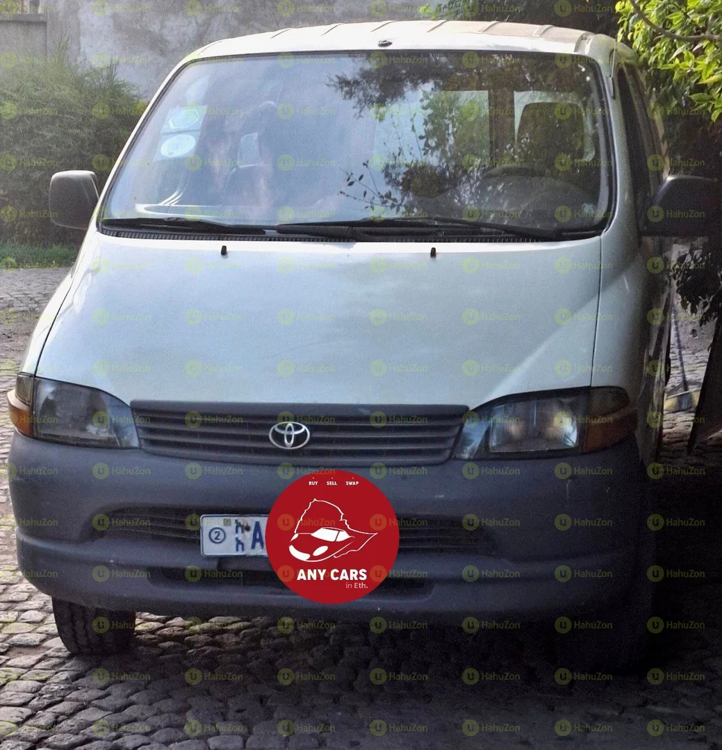 2001 Model-Toyota Haice Half Van