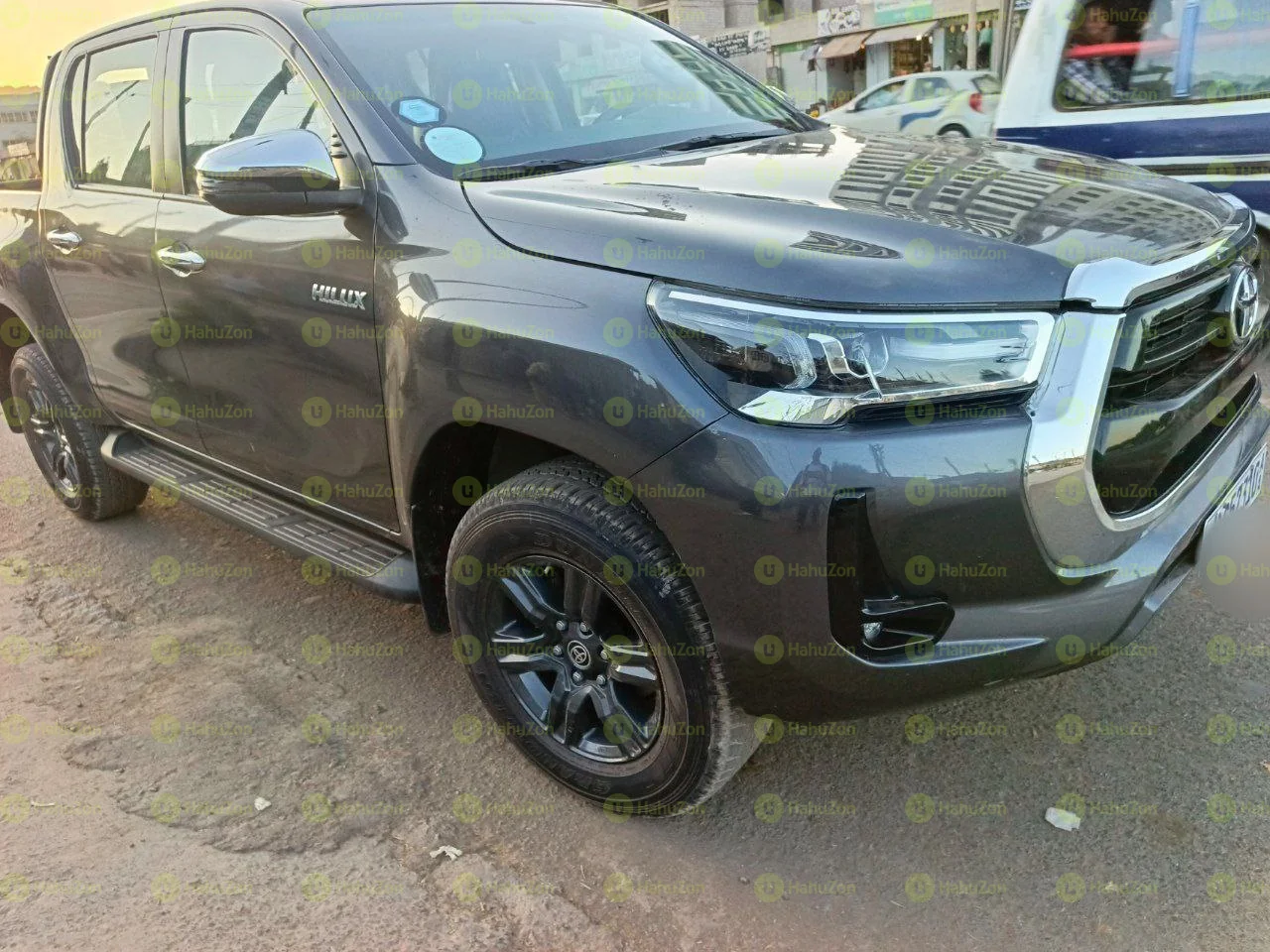 2023 Model-Toyota Hilux SR5