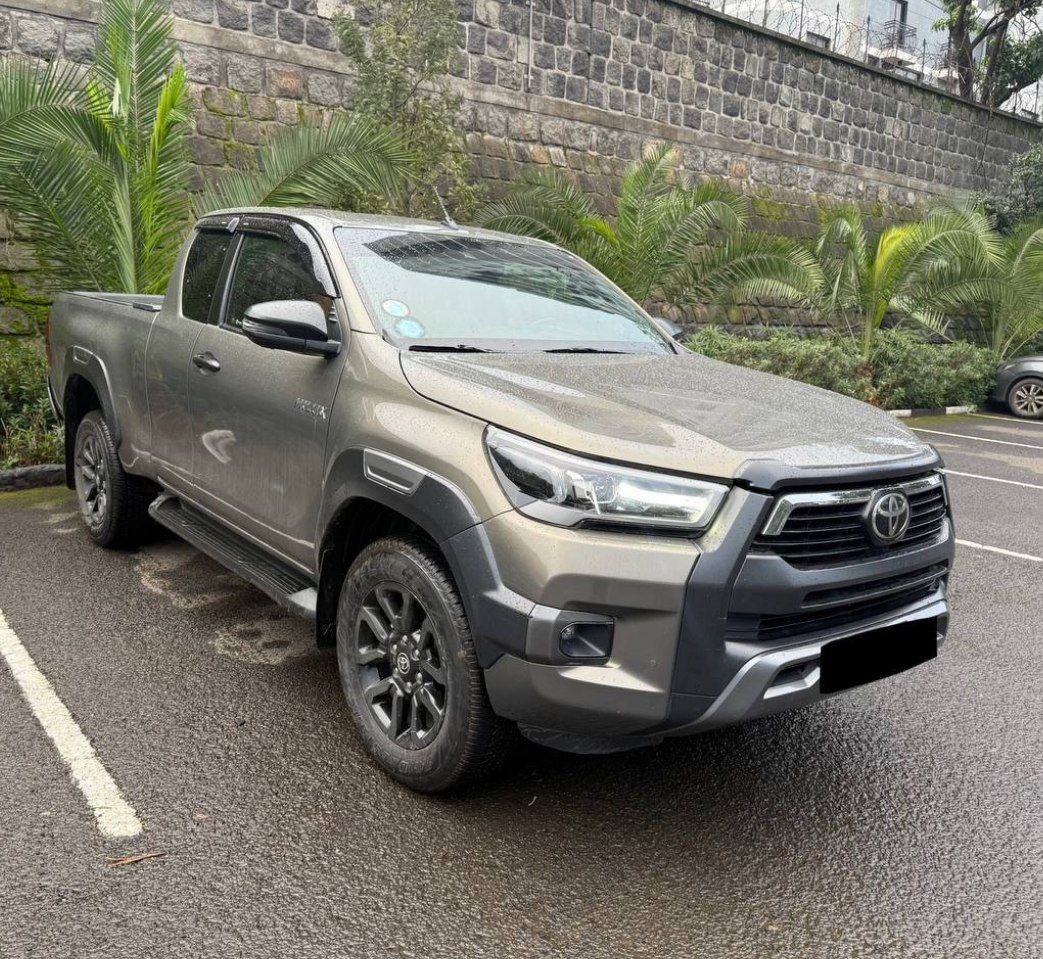 2021 Model-Toyota  Invincible King Cab