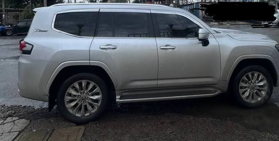 2023 Model-Toyota Land Cruiser VXR