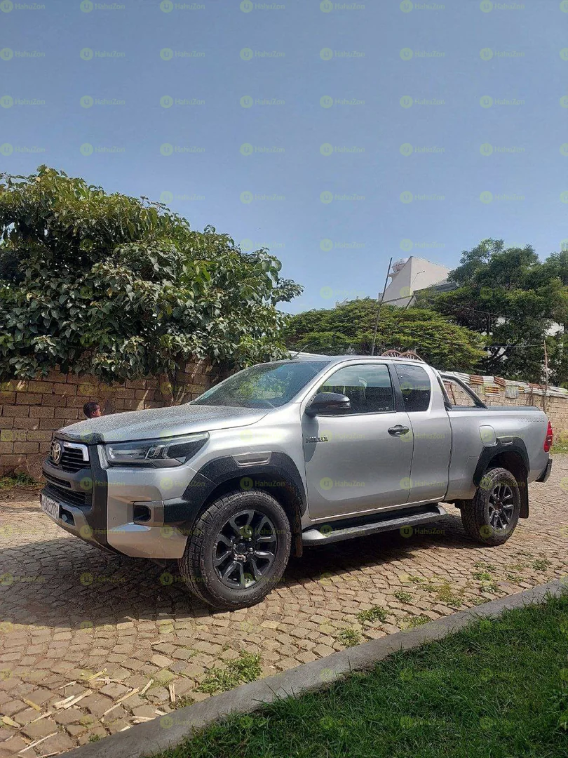 2021 Model-Toyota Hilux Invincible X-Cab