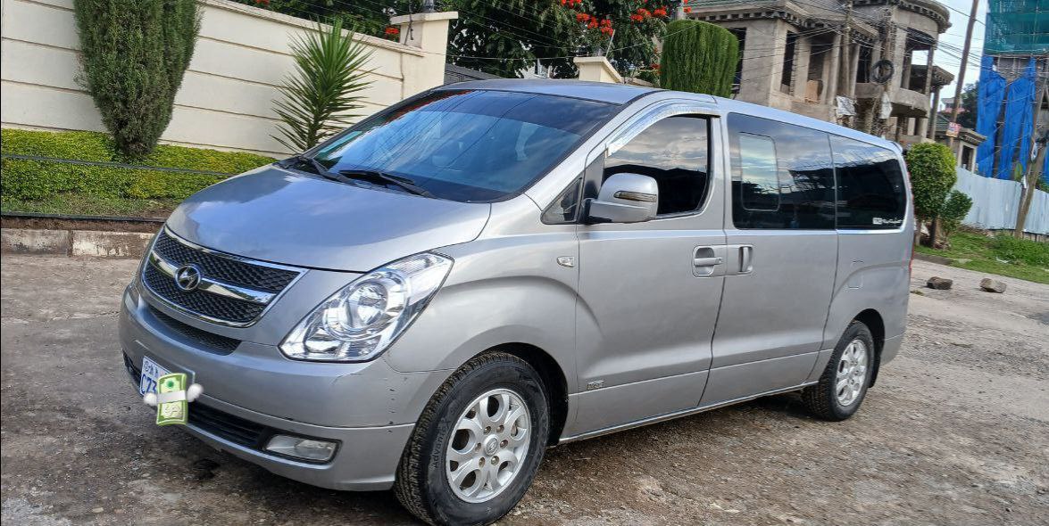 2012 Model-Hyundai Grand Starex
