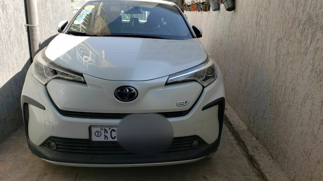 2021 Model-Toyota Ch-R EV