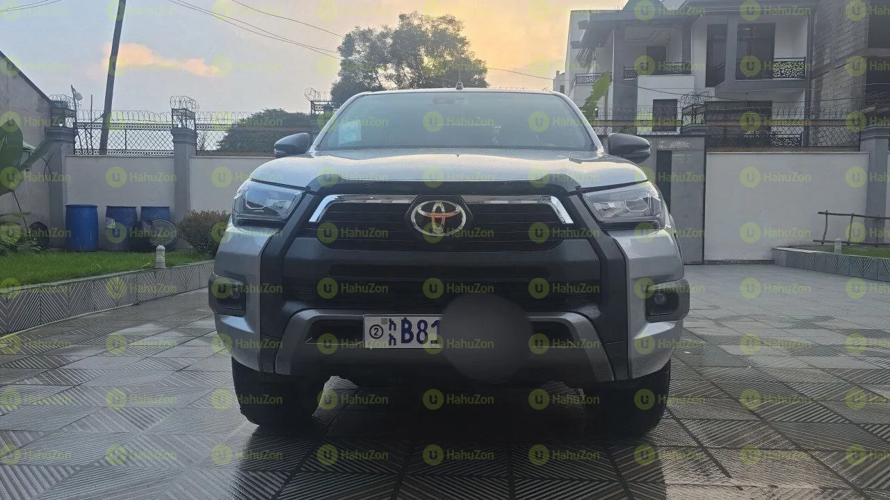 2021 Model-Toyota Invincible King Cab