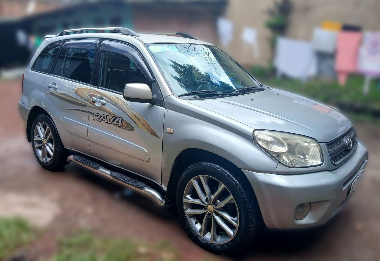 2002 Model-Toyota Rav4