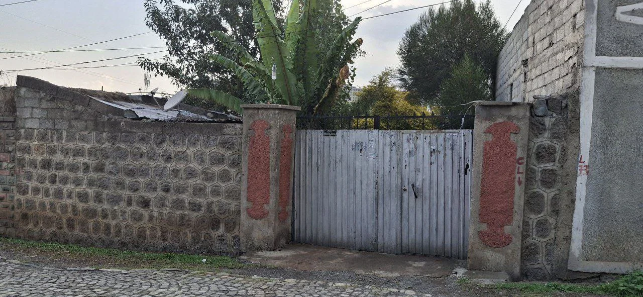 200 ካሬ የሚሸጥ ቦታ በወሰን