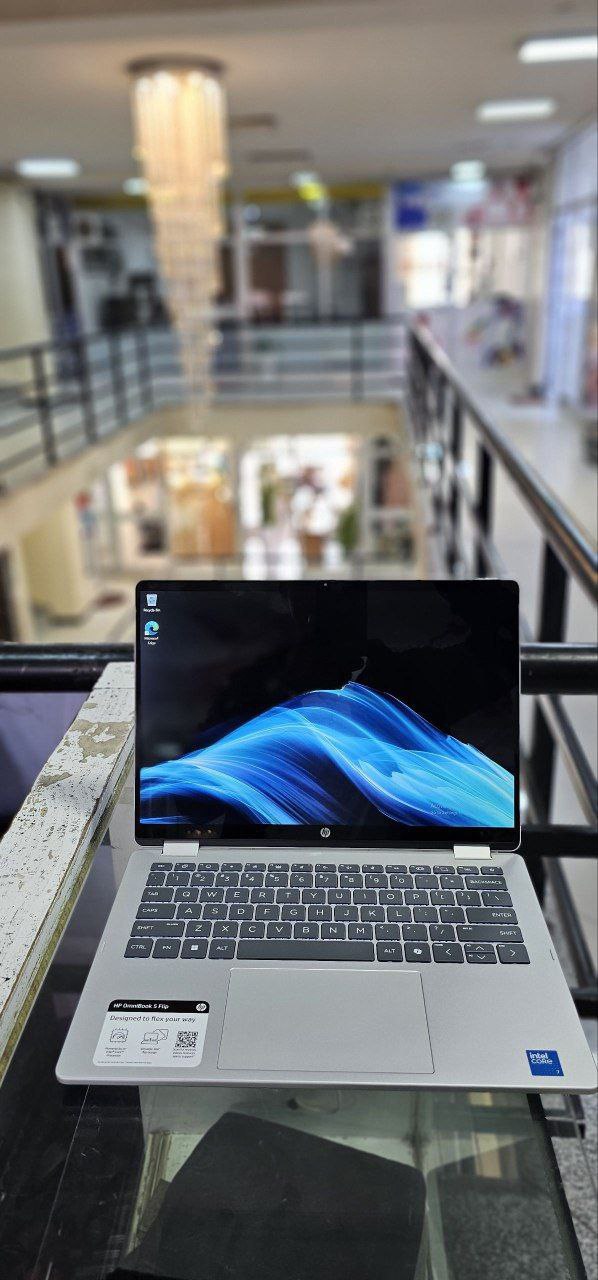 Hp OmniBook 5 Flip Core i7 150U Laptop
