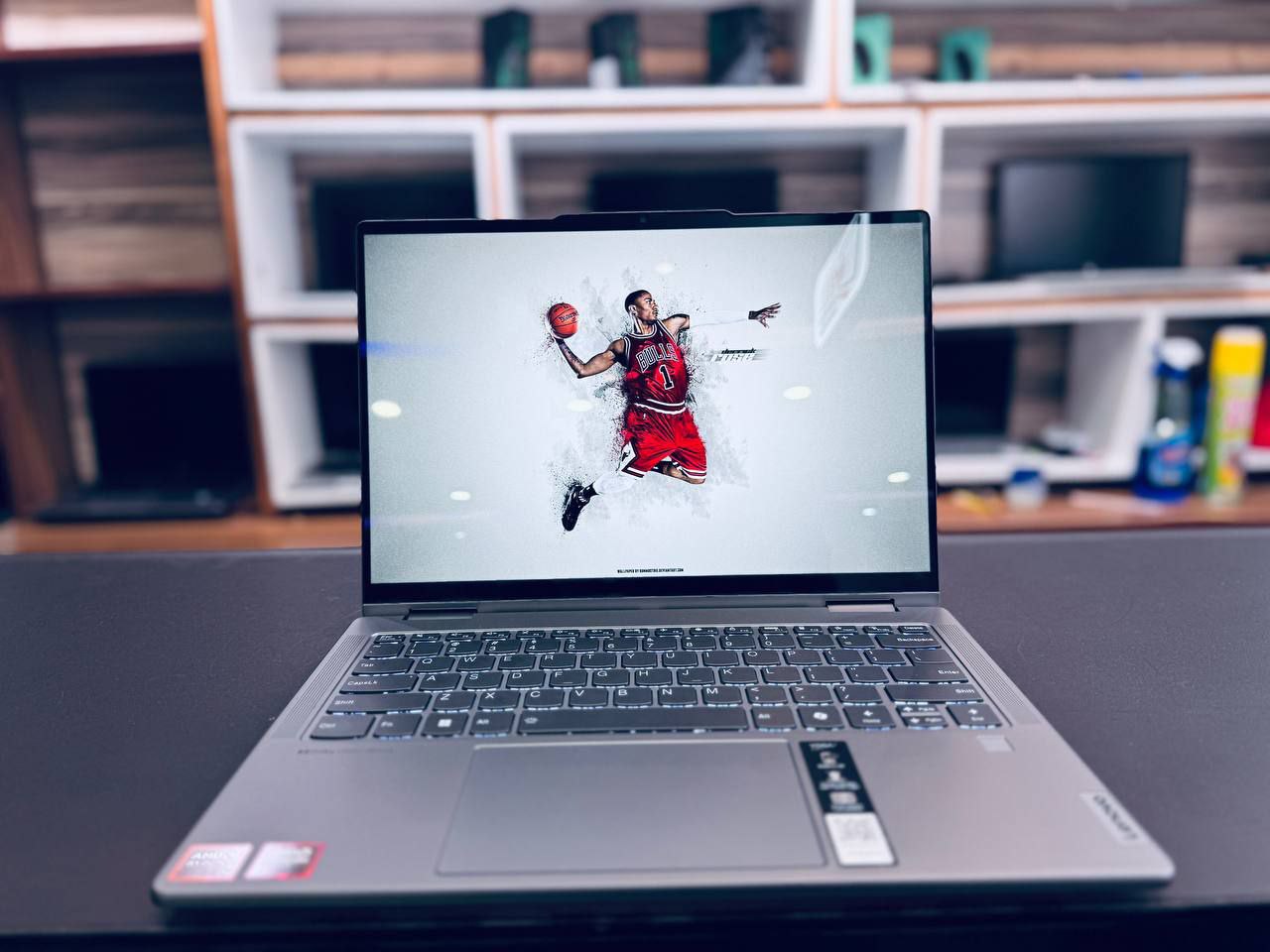 Lenovo Yoga 7i x360 Ryzen 5 8000 Series Laptop