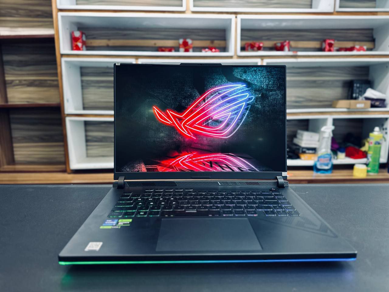 Asus Rog Strix  Core i7-13650HX  Laptop