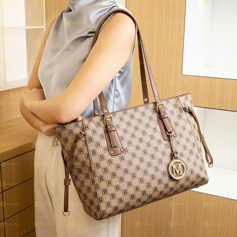 Lexury Brand New Women's Hand Bag