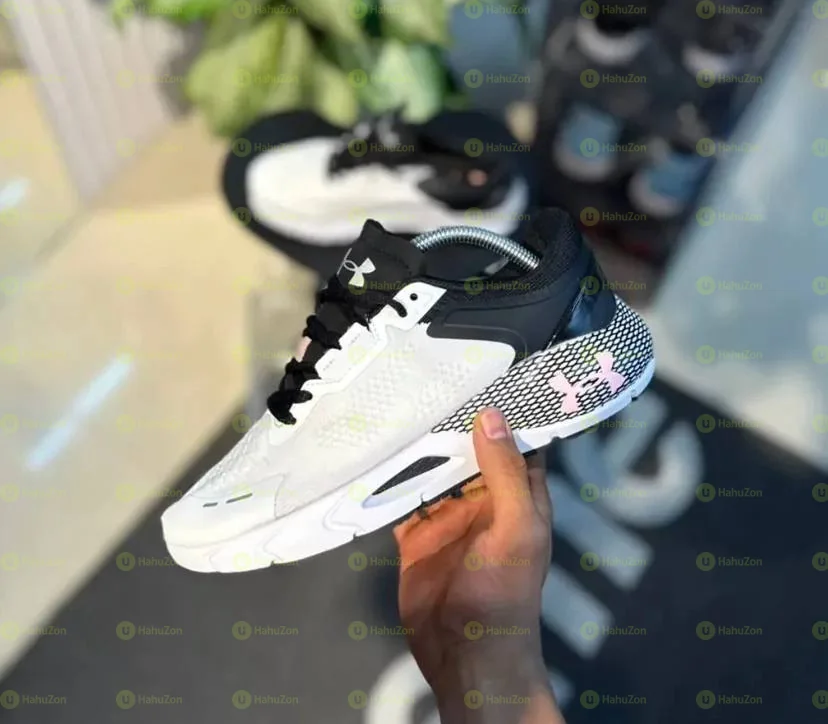 Under Armour Hover Phantom WMNS Shoes