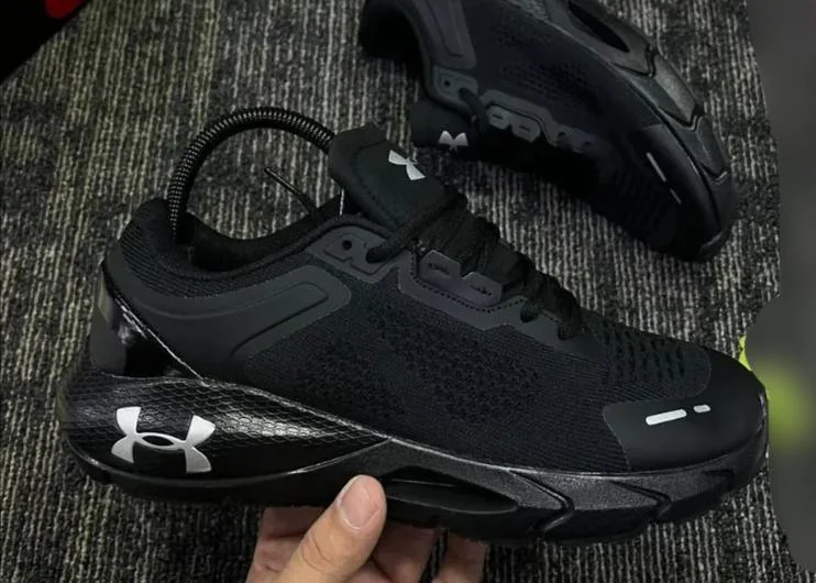 Under Armour Hover Phantom WMNS Shoes