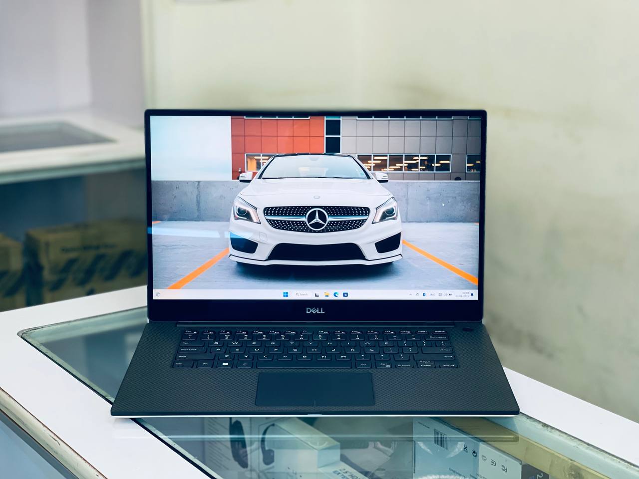 Dell XpS Core i9 -9980HK 9th Generation  Laptop