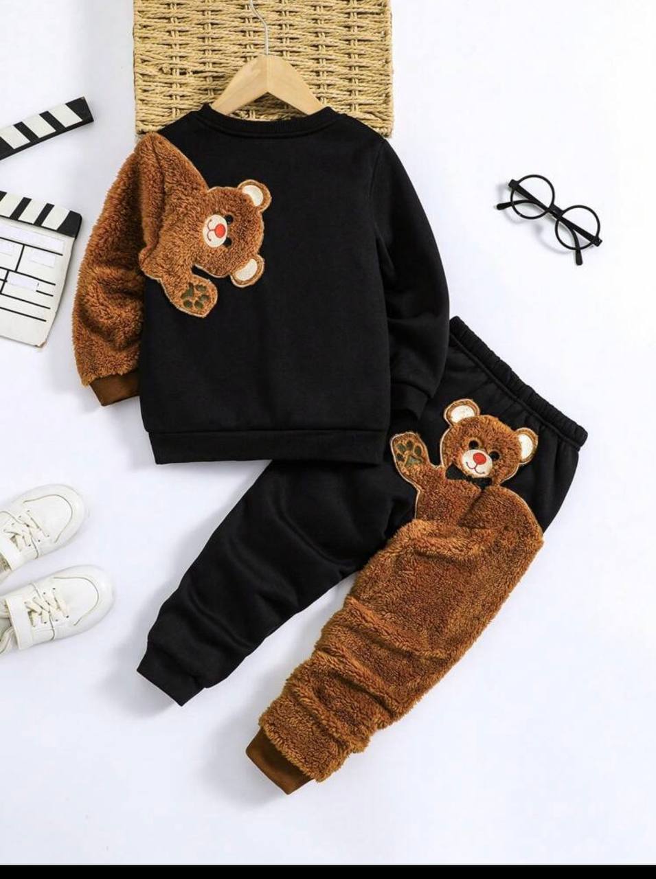 Unisex Kids Outfit