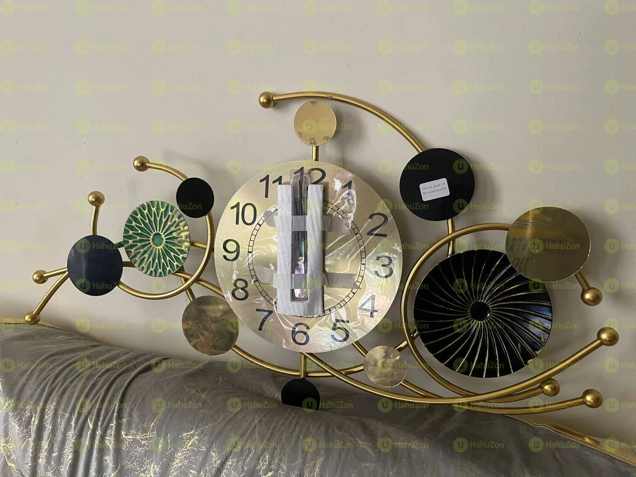 Black and Golden Luxury Geometric Wall Clock
