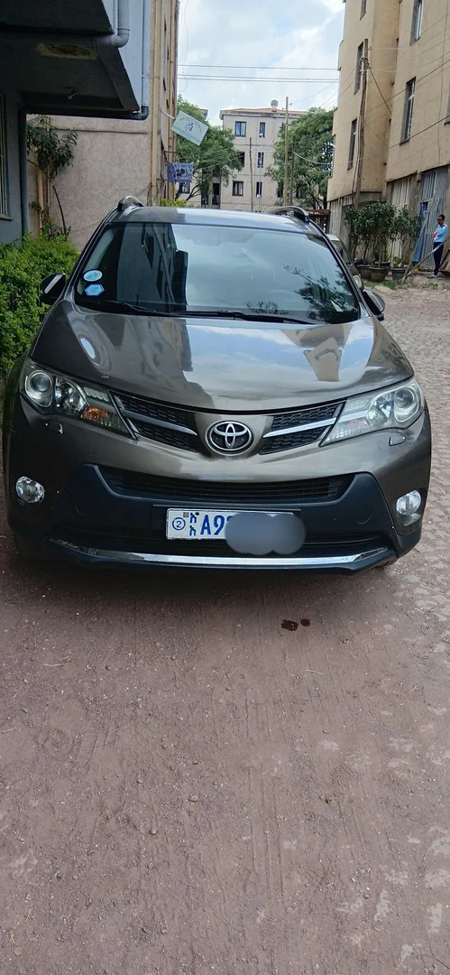 2014 Model-Toyota Rav4