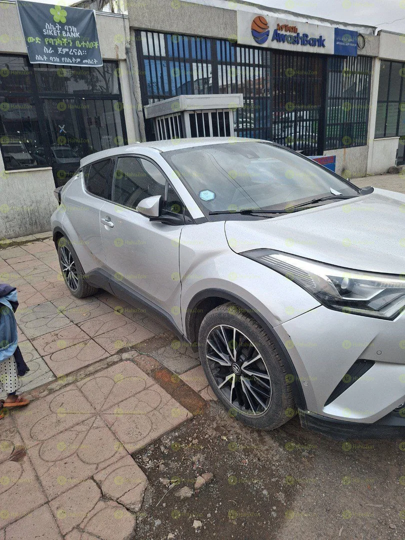 2020 Model-Toyota Ch-R