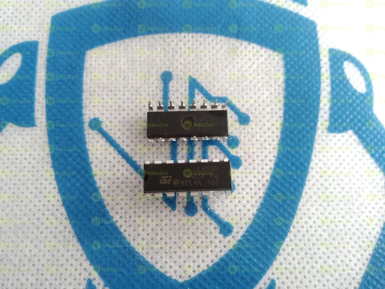 L293D Motor Driver IC