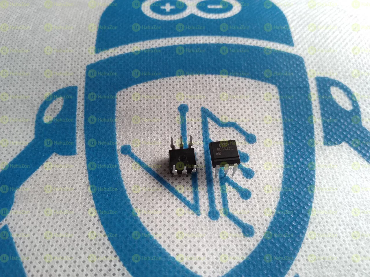 MOC3022