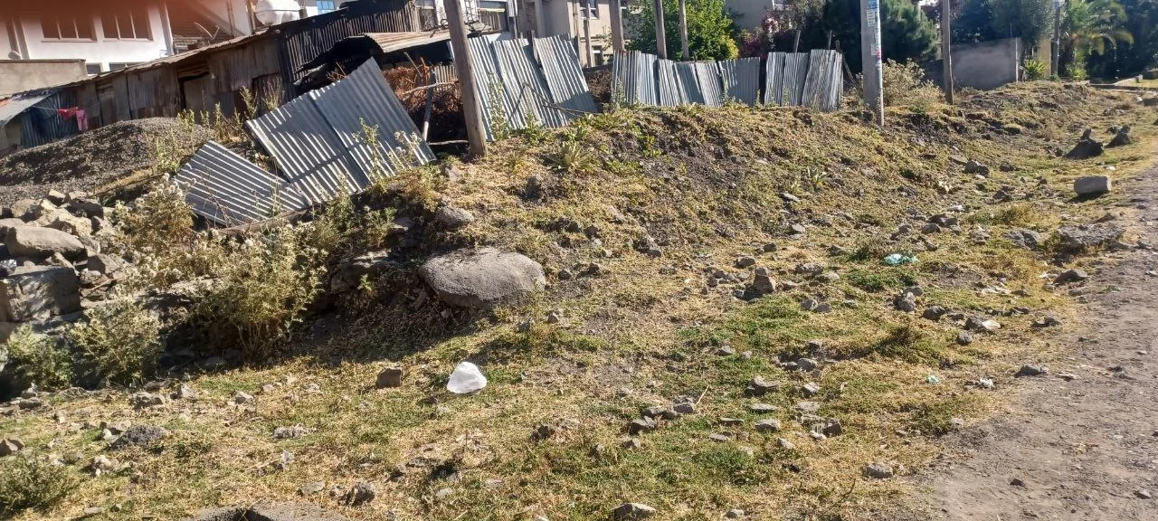 1000 ካሬ የሚሸጥ መሬት በሲኤምሲ ባድመ