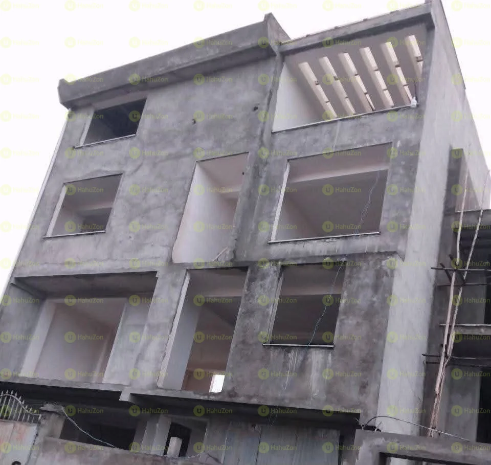 200 ካሬ የሚሸጥ G+3 ቤት በአያት ክብር ደመና