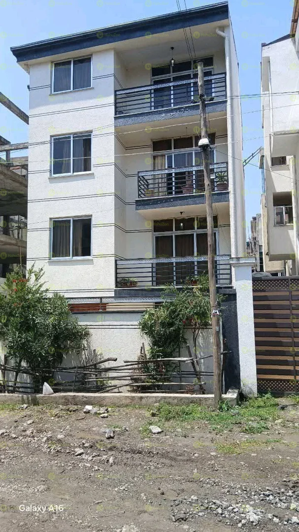150 ካሬ የሚሸጥ G+3 ቤት በአያት ዲያስፖራ