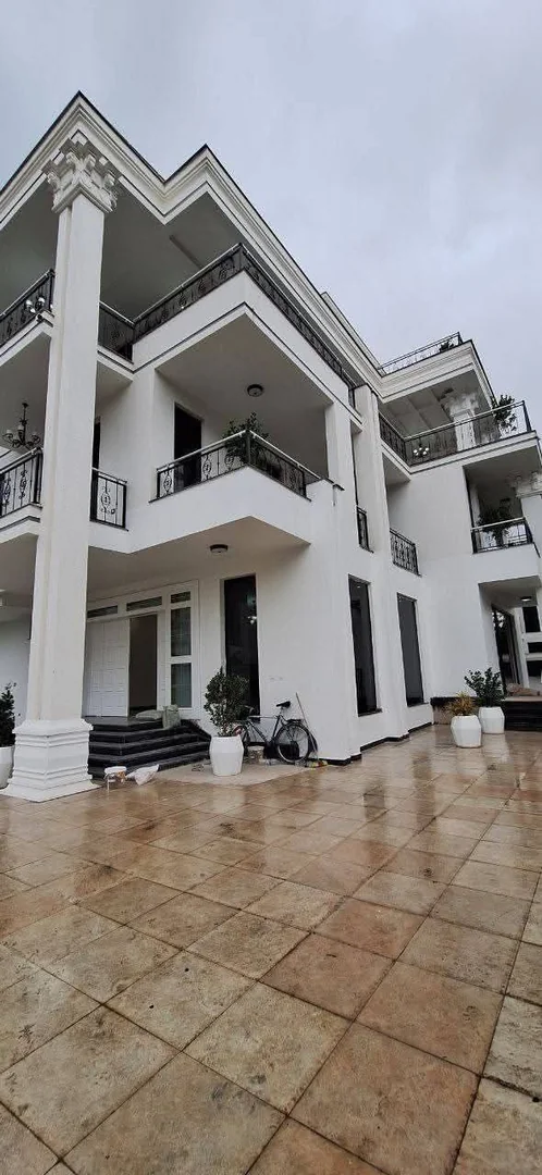 500 ካሬ የሚሸጥ G+2 ቤት በአያት