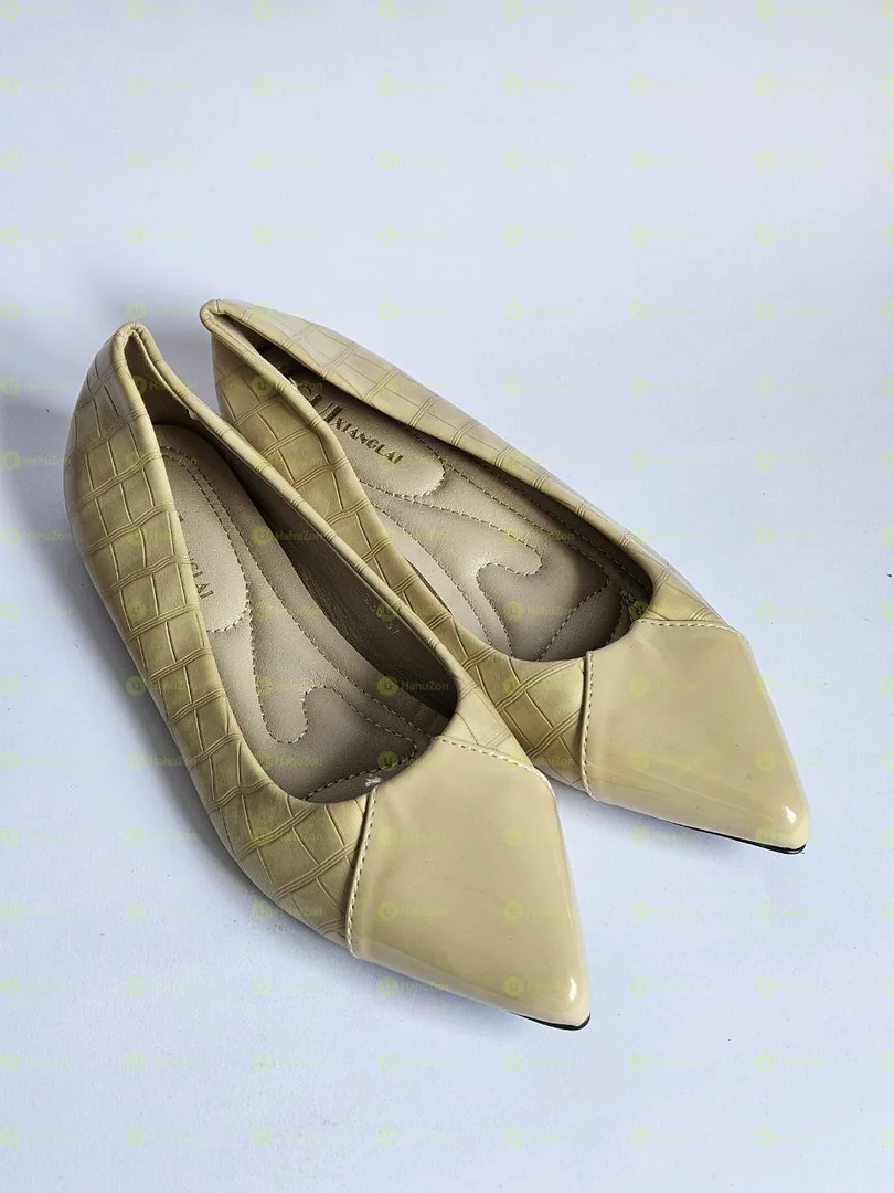 Women's Falats Shoes