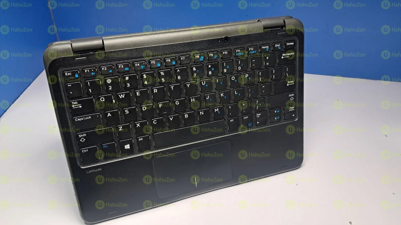 Dell Latitude 3189 Laptop